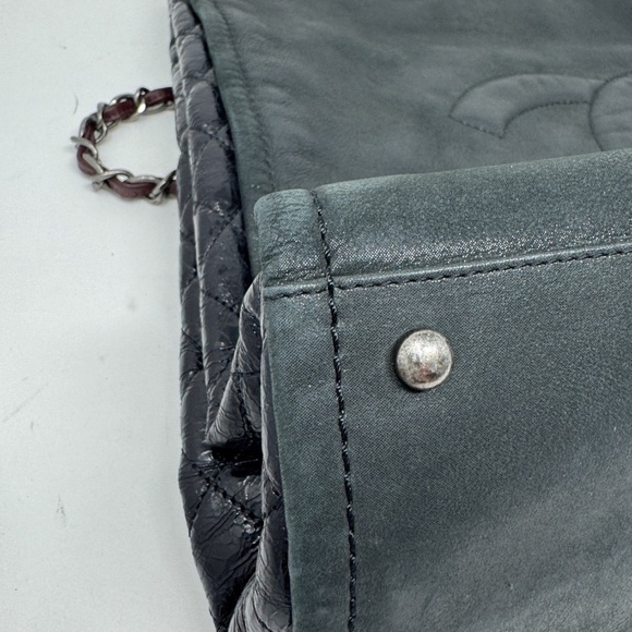 Chanel Black In The Mix Timeless Shopping Tote - Picture 4 of 9